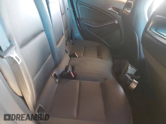 2018 Mercedes-Benz CLA 250 с VIN WDDSJ4EB1JN555525, выставлен на аукционе Copart как лот 84591765 с пробегом Не указан миль и Чистый • Clean title. История ставок и продаж доступна на DreamBid. Изображение 10.