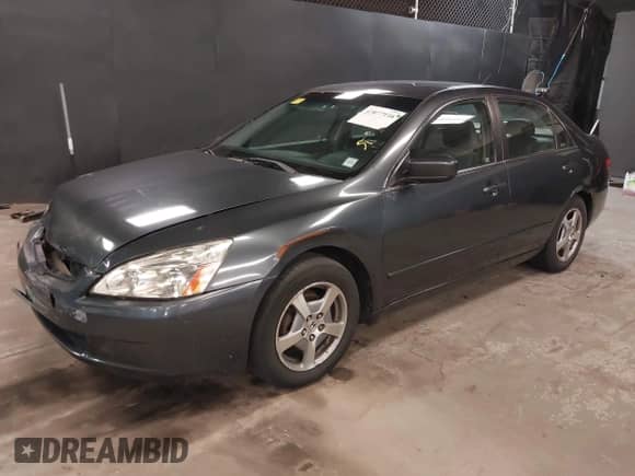 2005 Honda Accord с VIN JHMCN36515C016537, выставлен на аукционе IAAI как лот 42077116 с пробегом 199 054 миль миль и . История ставок и продаж доступна на DreamBid. Изображение 2.