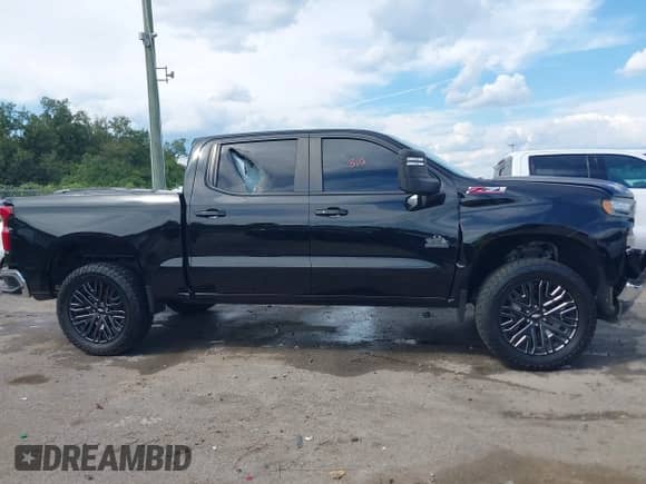 2020 Chevrolet Silverado 1500 LT with VIN 3GCUYDED2LG109380, listed as a IAAI auction lot 43320453 with Not provided miles and . Bid and sale history available at DreamBid. Image 12.