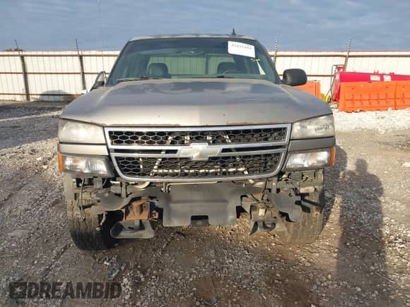 2006 Chevrolet Silverado 1500 LT3 с VIN 2GCEK13N661175766, выставлен на аукционе IAAI как лот 43435293 с пробегом 239 465 миль миль и . История ставок и продаж доступна на DreamBid. Изображение 13.