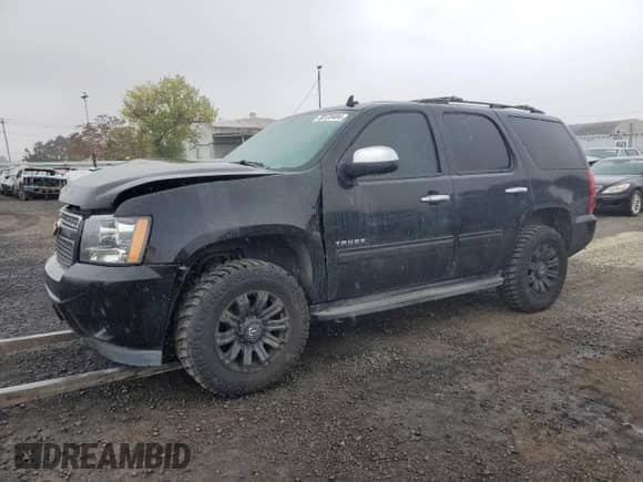 2014 Chevrolet Tahoe LS с VIN 1GNSCAE05ER248852, выставлен на аукционе Copart как лот 80135404 с пробегом 132 523 миль миль и Списание • Salvage title. История ставок и продаж доступна на DreamBid. Изображение 1.