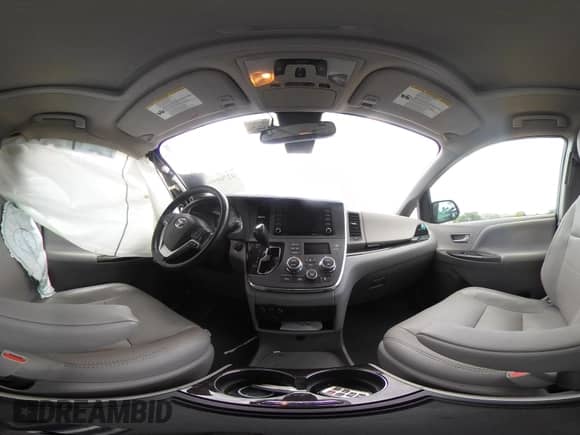 2018 Toyota Sienna XLE Auto Access Seat with VIN 5TDYZ3DC5JS941053, listed as a IAAI auction lot 42766442 with 82,409 mi miles and . Bid and sale history available at DreamBid. Image 18.