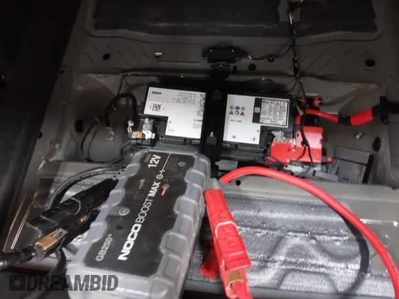 2025 BMW 4 Series M440i xDrive with VIN WBA83DA00SCT09661, listed as a IAAI auction lot 42591731 with 3,923 mi miles and . Bid and sale history available at DreamBid. Image 18.