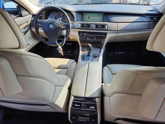 2012 BMW 7 Series 740Li with VIN WBAKB4C56CC575320, listed as a Copart auction lot 69309165 with 116,800 mi miles and Clean title. Bid and sale history available at DreamBid. Image 8.