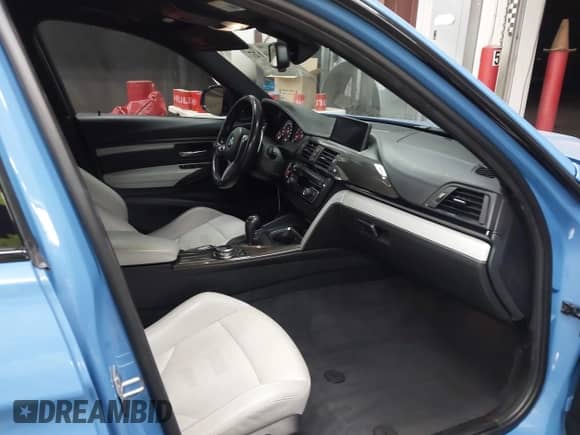 2015 BMW M3 with VIN WBS3C9C5XFP803102, listed as a IAAI auction lot 41616127 with 44,538 mi miles and . Bid and sale history available at DreamBid. Image 5.