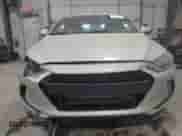 2017 Hyundai Elantra SE z VIN KMHD84LF3HU396099, wystawiony jako IAAI lot #41271998 z przebiegiem 81 633 mil mil oraz . Historia ofert i sprzedaży dostępna na DreamBid. Obrazek 13.