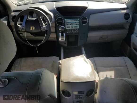 2010 Honda Pilot EX with VIN 5FNYF3H47AB013017, listed as a Copart auction lot 84544575 with 244,315 mi miles and Clean title. Bid and sale history available at DreamBid. Image 8.