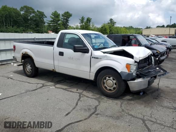 2014 Ford F-150 XL z VIN 1FTMF1CM3EKE49768, wystawiony jako Copart lot #63445375 z przebiegiem 198 599 mil mil oraz Szkoda całkowita • Salvage title. Historia ofert i sprzedaży dostępna na DreamBid. Obrazek 4.