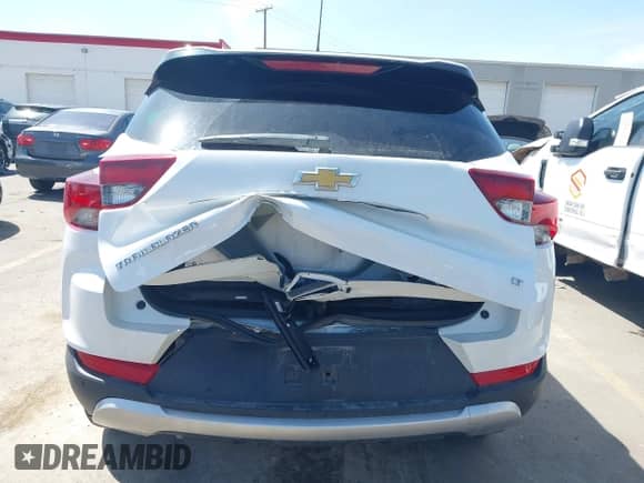 2022 Chevrolet TrailBlazer LT z VIN KL79MPS29NB120536, wystawiony jako IAAI lot #42092716 z przebiegiem 56 708 mil mil oraz . Historia ofert i sprzedaży dostępna na DreamBid. Obrazek 17.
