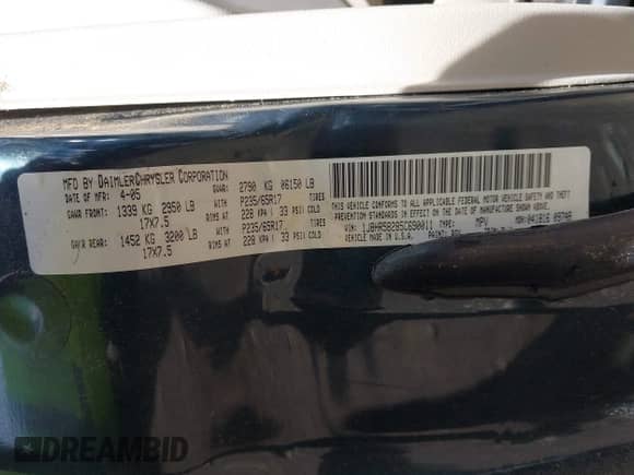 2005 Jeep Grand Cherokee Limited with VIN 1J8HR58285C690011, listed as a IAAI auction lot 43329330 with 114,721 mi miles and . Bid and sale history available at DreamBid. Image 9.