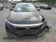 2022 Honda Accord EX-L z VIN 1HGCV1F55NA003728, wystawiony jako Copart lot #71436705 z przebiegiem 33 687 mil mil oraz Nie do naprawy • Non repairable. Historia ofert i sprzedaży dostępna na DreamBid. Obrazek 5.