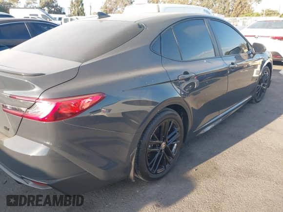 2025 Toyota Camry SE with VIN 4T1DAACK3SU592440, listed as a IAAI auction lot 43243159 with 7,671 mi miles and . Bid and sale history available at DreamBid. Image 6.