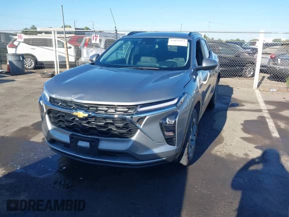 2024 Chevrolet Trax LT with VIN KL77LHE28RC184983, listed as a IAAI auction lot 43034459 with 22,164 mi miles and . Bid and sale history available at DreamBid. Image 17.