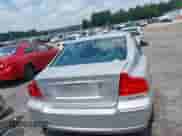 2009 Volvo S60 2.5T with VIN YV1RS592592731635, listed as a IAAI auction lot 42377779 with 146,432 mi miles and . Bid and sale history available at DreamBid. Image 17.