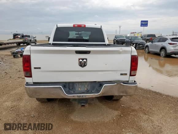 2011 Ram 1500 Big Horn z VIN 1D7RB1GP4BS547392, wystawiony jako Copart lot #67151715 z przebiegiem 179 808 mil mil oraz Czysty tytuł • Clean title. Historia ofert i sprzedaży dostępna na DreamBid. Obrazek 6.