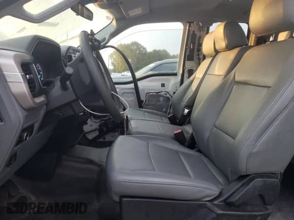 2023 Ford F-150 XL с VIN 1FTEX1C57PKF99511, выставлен на аукционе Copart как лот 80437125 с пробегом 75 569 миль миль и Списание • Salvage title. История ставок и продаж доступна на DreamBid. Изображение 7.