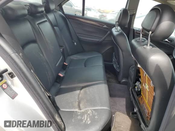 2004 Mercedes-Benz C 240 with VIN WDBRF81J74F546257, listed as a Copart auction lot 52402645 with 121,710 mi miles and Salvage title. Bid and sale history available at DreamBid. Image 10.