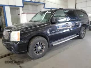 2004 Cadillac Escalade ESV with VIN 3GYFK66N04G233866, listed as a Copart auction lot 64982075 with 204,562 mi miles and Clean title. Bid and sale history available at DreamBid. Image 1.