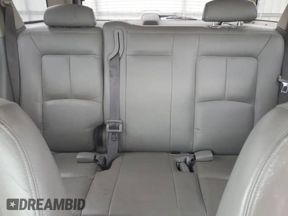 2004 Saturn VUE V6 z VIN 5GZCZ53434S817499, wystawiony jako Copart lot #71311214 z przebiegiem 128 109 mil mil oraz Szkoda całkowita • Salvage title. Historia ofert i sprzedaży dostępna na DreamBid. Obrazek 10.