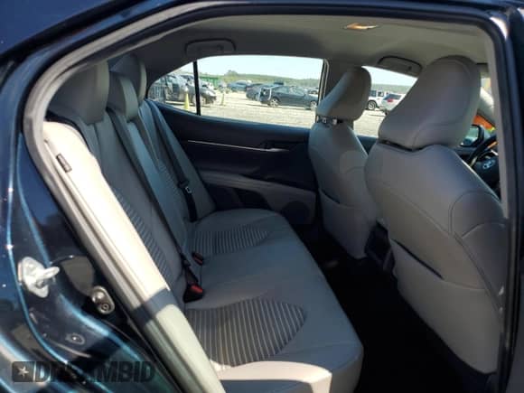 2021 Toyota Camry SE Nightshade z VIN 4T1G11AK5MU415651, wystawiony jako Copart lot #80165355 z przebiegiem 85 606 mil mil oraz Szkoda całkowita • Salvage title. Historia ofert i sprzedaży dostępna na DreamBid. Obrazek 10.