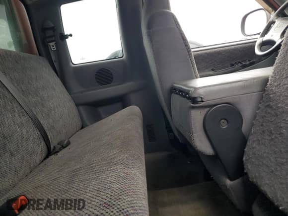 1998 Dodge 1500 с VIN 3B7HC12Y3WM286810, выставлен на аукционе Copart как лот 65866334 с пробегом Не указан миль и Списание • Salvage title. История ставок и продаж доступна на DreamBid. Изображение 10.