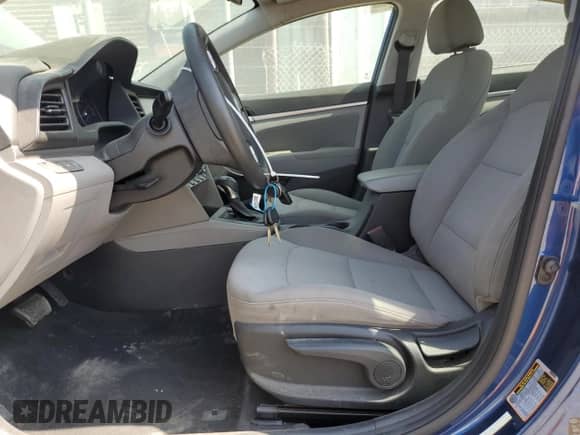 2020 Hyundai Elantra SEL z VIN 5NPD84LF8LH575231, wystawiony jako Copart lot #84632905 z przebiegiem 92 410 mil mil oraz Czysty tytuł • Clean title. Historia ofert i sprzedaży dostępna na DreamBid. Obrazek 7.