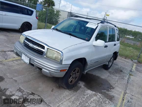 2002 Chevrolet Tracker LT с VIN 2CNBJ634526921076, выставлен на аукционе IAAI как лот 41931321 с пробегом 226 431 миль миль и . История ставок и продаж доступна на DreamBid. Изображение 2.