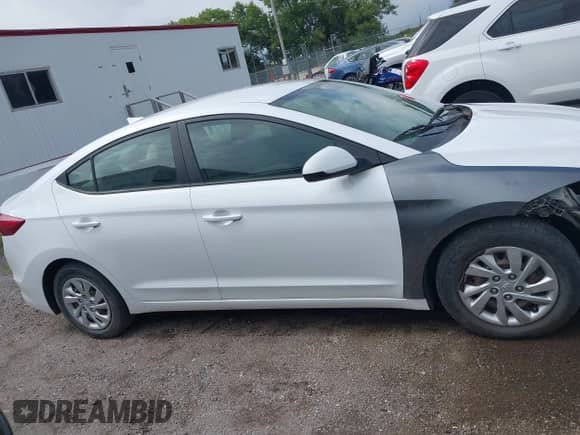 2017 Hyundai Elantra SE with VIN 5NPD74LF0HH205448, listed as a IAAI auction lot 42819186 with 41,923 mi miles and . Bid and sale history available at DreamBid. Image 13.