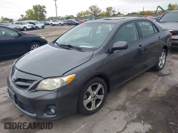 2011 Toyota Corolla S с VIN 2T1BU4EEXBC621702, выставлен на аукционе IAAI как лот 43434566 с пробегом 187 063 миль миль и . История ставок и продаж доступна на DreamBid. Изображение 2.