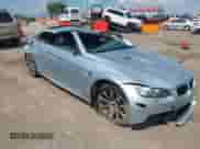 2011 BMW M3 z VIN WBSDX9C51BE399444, wystawiony jako IAAI lot #42712191 z przebiegiem Nie podano mil oraz . Historia ofert i sprzedaży dostępna na DreamBid. Obrazek 1.