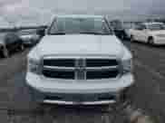 2023 Ram 1500 Tradesman z VIN 1C6RR7FT6PS586023, wystawiony jako Copart lot #82373804 z przebiegiem 3 304 mil mil oraz Szkoda całkowita • Salvage title. Historia ofert i sprzedaży dostępna na DreamBid. Obrazek 5.