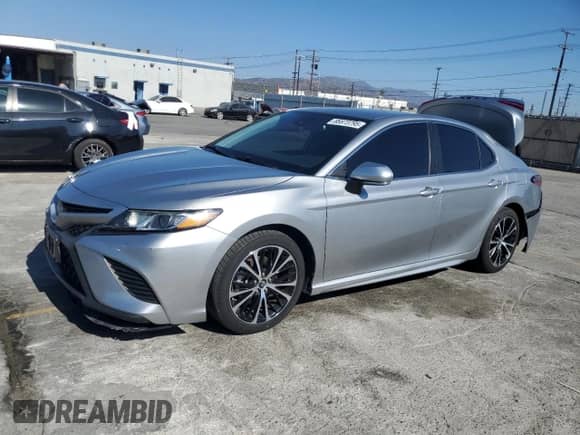 2019 Toyota Camry SE z VIN 4T1B11HK5KU775354, wystawiony jako Copart lot #85873795 z przebiegiem 42 472 mil mil oraz Szkoda całkowita • Salvage title. Historia ofert i sprzedaży dostępna na DreamBid. Obrazek 1.