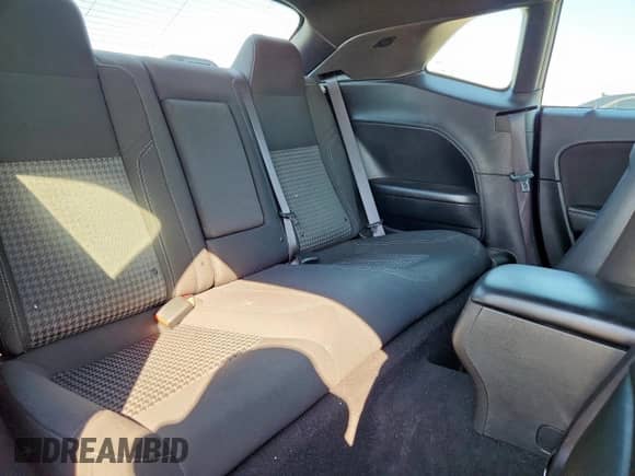 2019 Dodge Challenger SXT with VIN 2C3CDZGG7KH712968, listed as a Copart auction lot 85871395 with 69,592 mi miles and Clean title. Bid and sale history available at DreamBid. Image 10.