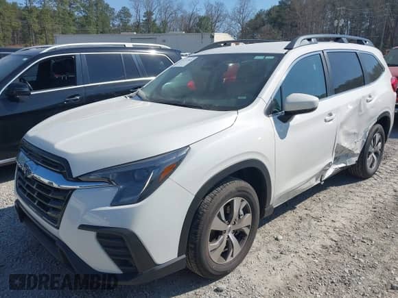 2025 Subaru Ascent Premium with VIN 4S4WMADD1S3405704, listed as a IAAI auction lot 41772868 with 2,999 mi miles and . Bid and sale history available at DreamBid. Image 2.