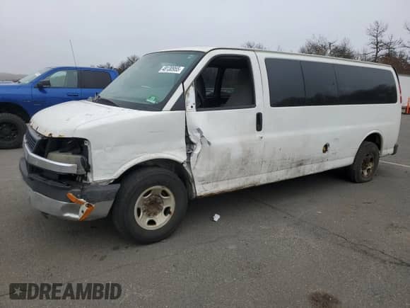 2012 Chevrolet Express Passenger 1LT с VIN 1GAZG1FA6C1175370, выставлен на аукционе Copart как лот 48130955 с пробегом 268 170 миль миль и Списание • Salvage title. История ставок и продаж доступна на DreamBid. Изображение 1.
