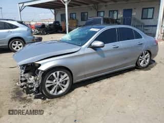 2016 Mercedes-Benz C 350e z VIN 55SWF4HB0GU064314, wystawiony jako Copart lot #59727405 z przebiegiem 47 188 mil mil oraz Szkoda całkowita • Salvage title. Historia ofert i sprzedaży dostępna na DreamBid. Obrazek 1.