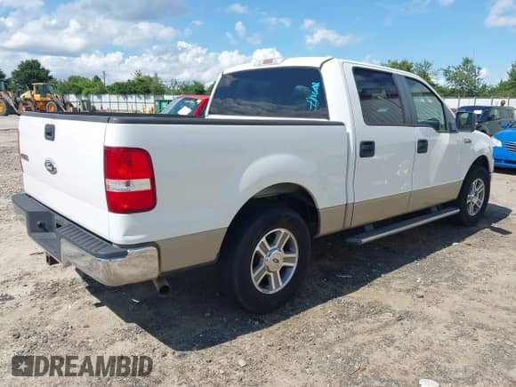 2008 Ford F-150 XLT с VIN 1FTPW12V78FB88942, выставлен на аукционе IAAI как лот 42535564 с пробегом 239 965 миль миль и . История ставок и продаж доступна на DreamBid. Изображение 4.