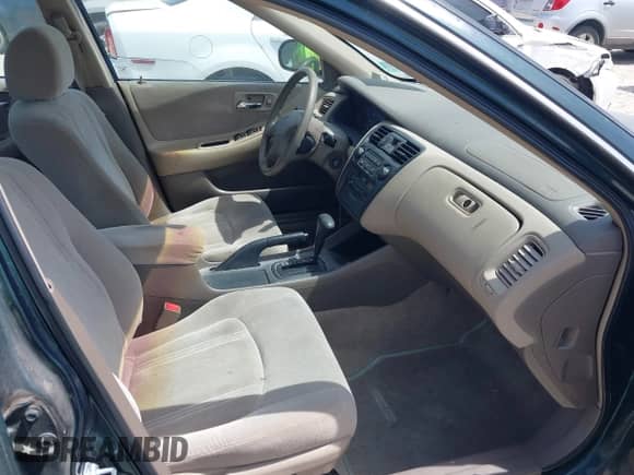 2000 Honda Accord LX z VIN 1HGCG5644YA009128, wystawiony jako IAAI lot #42066193 z przebiegiem 171 219 mil mil oraz . Historia ofert i sprzedaży dostępna na DreamBid. Obrazek 5.