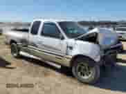2000 Ford F-150 XL z VIN 2FTRX07L5YCA30151, wystawiony jako Copart lot #46751455 z przebiegiem Nie podano mil oraz Szkoda całkowita • Salvage title. Historia ofert i sprzedaży dostępna na DreamBid. Obrazek 4.