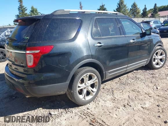 2011 Ford Explorer Limited z VIN 1FMHK8F86BGA09977, wystawiony jako IAAI lot #43404996 z przebiegiem 225 349 mil mil oraz . Historia ofert i sprzedaży dostępna na DreamBid. Obrazek 4.