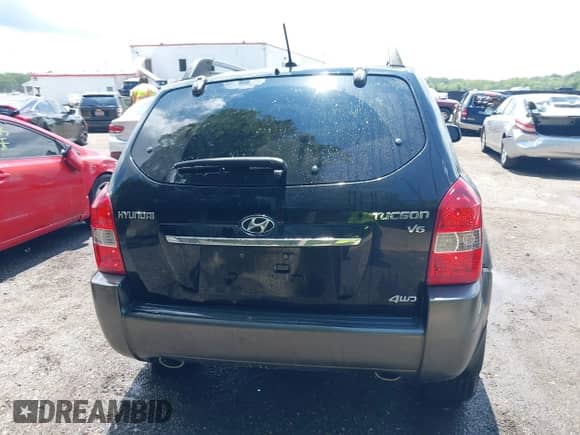 2009 Hyundai Tucson Limited with VIN KM8JN72D19U114475, listed as a IAAI auction lot 42735025 with 112,162 mi miles and . Bid and sale history available at DreamBid. Image 16.