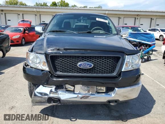2005 Ford F-150 XLT with VIN 1FTRW14W95KE69996, listed as a Copart auction lot 81111205 with 128,926 mi miles and Salvage title. Bid and sale history available at DreamBid. Image 5.
