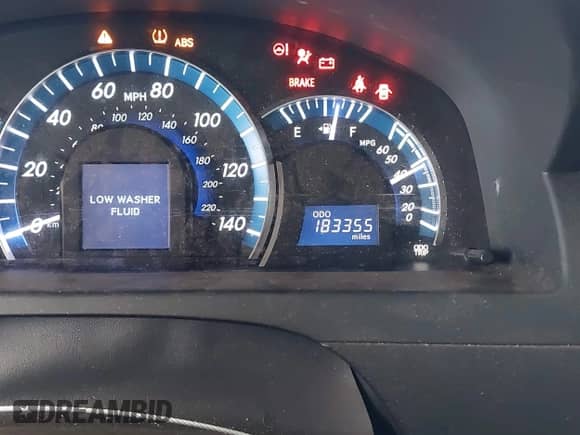 2013 Toyota Camry LE z VIN 4T1BD1FK7DU064283, wystawiony jako IAAI lot #42308435 z przebiegiem 183 355 mil mil oraz . Historia ofert i sprzedaży dostępna na DreamBid. Obrazek 7.