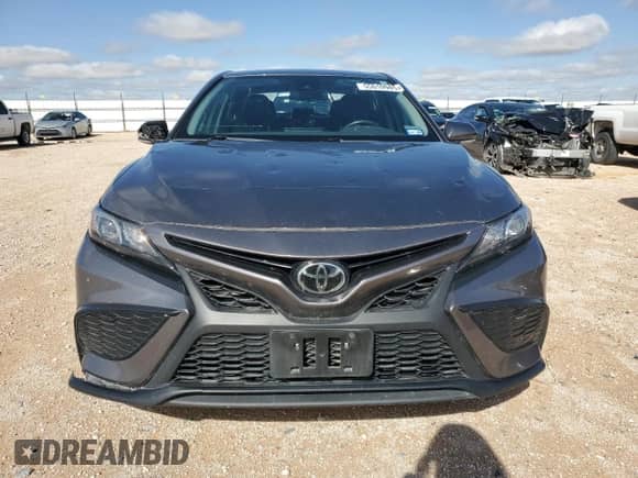 2024 Toyota Camry SE with VIN 4T1G11AK4RU899030, listed as a Copart auction lot 55510945 with 43,938 mi miles and Clean title. Bid and sale history available at DreamBid. Image 5.