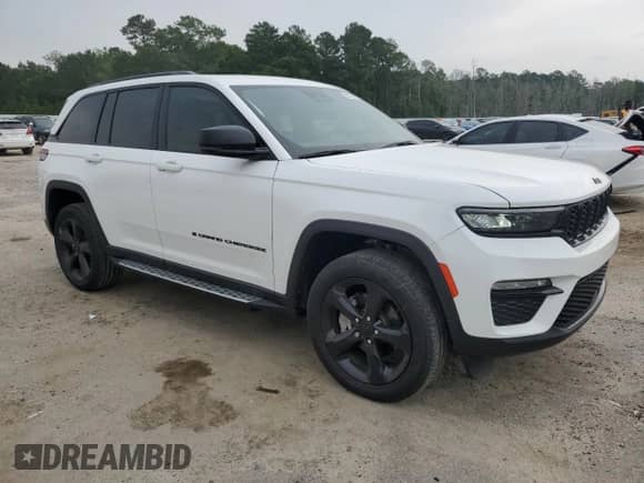 2023 Jeep Grand Cherokee Limited with VIN 1C4RJGBG1PC503777, listed as a Copart auction lot 59531945 with 23,396 mi miles and Salvage title. Bid and sale history available at DreamBid. Image 4.