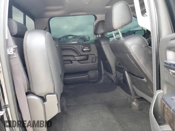 2016 GMC Sierra 1500 Denali z VIN 3GTU2PEJ7GG281449, wystawiony jako Copart lot #65558455 z przebiegiem 138 342 mil mil oraz Szkoda całkowita • Salvage title. Historia ofert i sprzedaży dostępna na DreamBid. Obrazek 10.