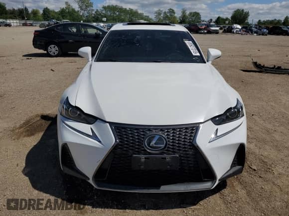 2019 Lexus IS 300 z VIN JTHC81D26K5036643, wystawiony jako Copart lot #69927315 z przebiegiem 93 508 mil mil oraz Szkoda całkowita • Salvage title. Historia ofert i sprzedaży dostępna na DreamBid. Obrazek 5.