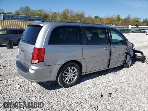 2013 Dodge Grand Caravan SXT with VIN 2C4RDGCG4DR695057, listed as a Copart auction lot 86211605 with 110,581 mi miles and Salvage title. Bid and sale history available at DreamBid. Image 3.