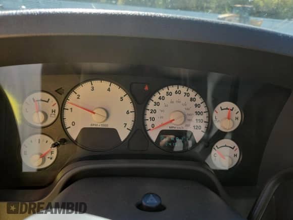 2008 Dodge 1500 SLT z VIN 1D7HU18N58S535117, wystawiony jako Copart lot #85647115 z przebiegiem 241 523 mil mil oraz Nie do naprawy • Non repairable. Historia ofert i sprzedaży dostępna na DreamBid. Obrazek 9.