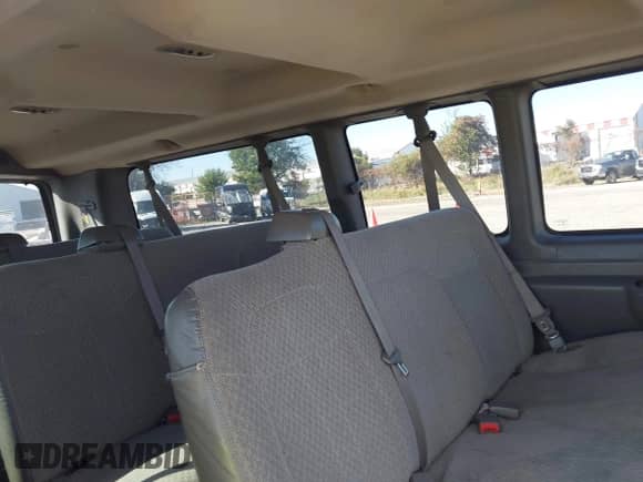 2012 Chevrolet Express Passenger 1LT с VIN 1GAZG1FG3C1130603, выставлен на аукционе IAAI как лот 43301310 с пробегом Не указан миль и . История ставок и продаж доступна на DreamBid. Изображение 8.